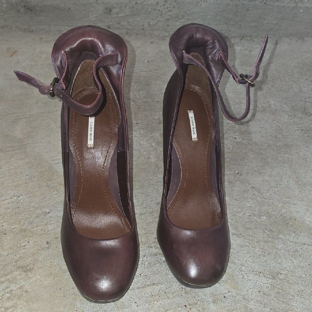 Elegant Brown Heels with Ankle Strap